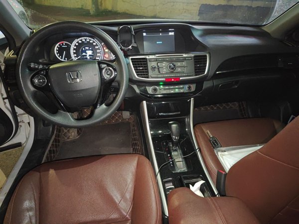 Honda Accord 2016, 155900 км, за 8335 USD - фото 10