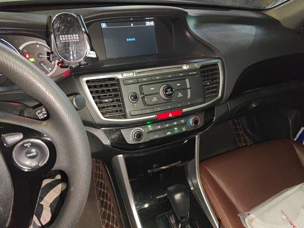 Honda Accord 2016, 155900 км, за 8335 USD - фото 17