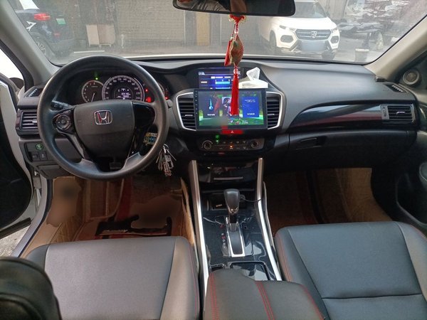 Honda Accord 2016, 69100 км, за 10706 USD - фото 10