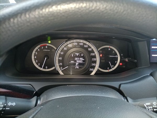 Honda Accord 2016, 69100 км, за 10706 USD - фото 12
