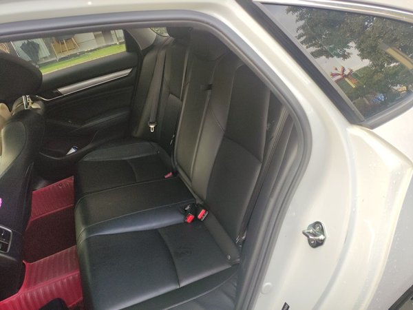 Honda Accord 2018, 56300 км, за 14565 USD - фото 7