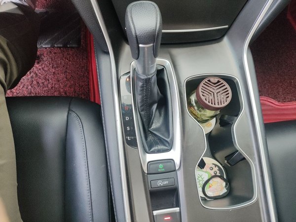 Honda Accord 2018, 56300 км, за 14565 USD