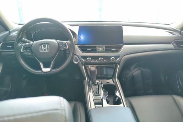 Honda Accord 2018, 51800 км, за 17018 USD - фото 13