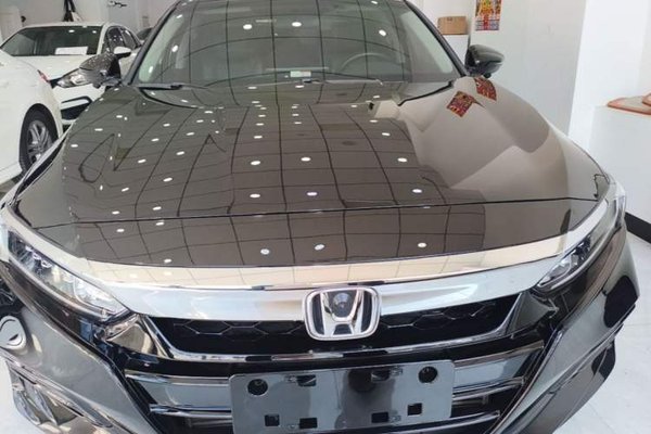 Honda Accord 2018, 51800 км, за 17018 USD