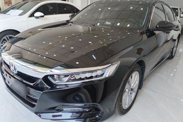 Honda Accord · 2018 год