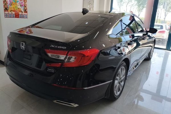 Honda Accord 2018, 51800 км, за 17018 USD - фото 6