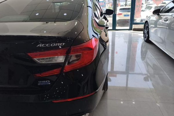 Honda Accord 2018, 51800 км, за 17018 USD - фото 7