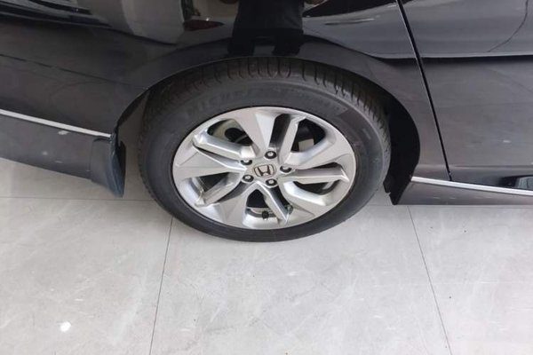 Honda Accord 2018, 51800 км, за 17018 USD - фото 10