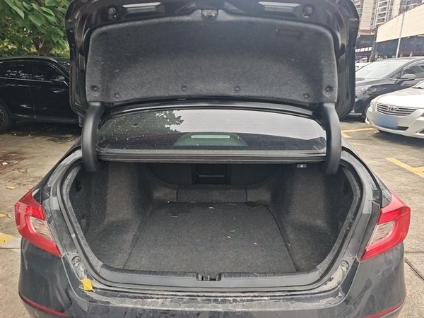 Honda Accord 2018, 57699 км, за 17618 USD - фото 22