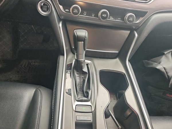 Honda Accord 2018, 57699 км, за 17618 USD - фото 17