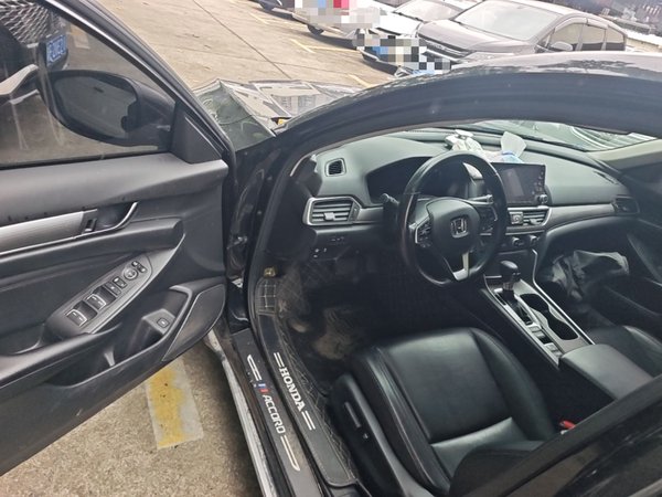 Honda Accord 2018, 57699 км, за 17618 USD - фото 19