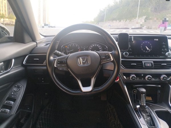 Honda Accord 2018, 68500 км, за 13044 USD - фото 11