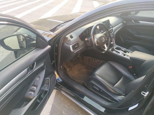 Honda Accord 2018, 68500 км, за 13044 USD - фото 17