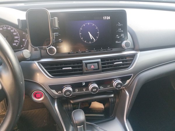 Honda Accord 2018, 68500 км, за 13044 USD - фото 14