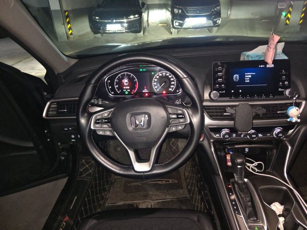 Honda Accord 2018, 72300 км, за 13781 USD - фото 17