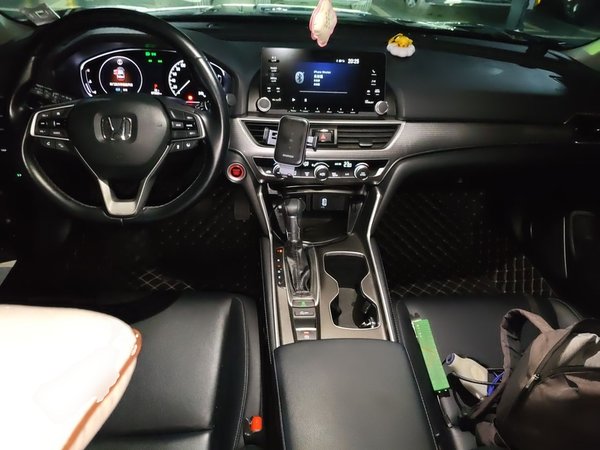 Honda Accord 2018, 73900 км, за 12130 USD - фото 10