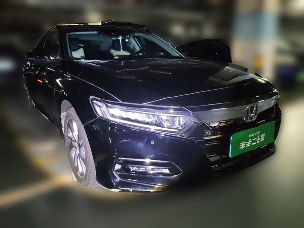 Honda Accord 2018, 73900 км, за 12130 USD