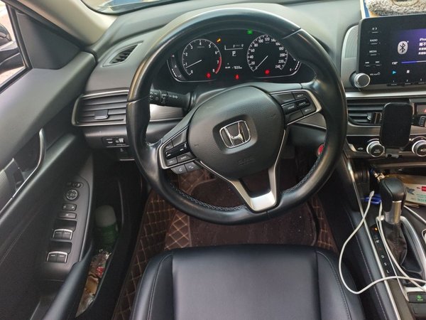 Honda Accord 2018, 74800 км, за 13729 USD - фото 9
