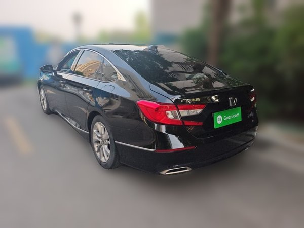 Honda Accord 2018, 74800 км, за 13729 USD