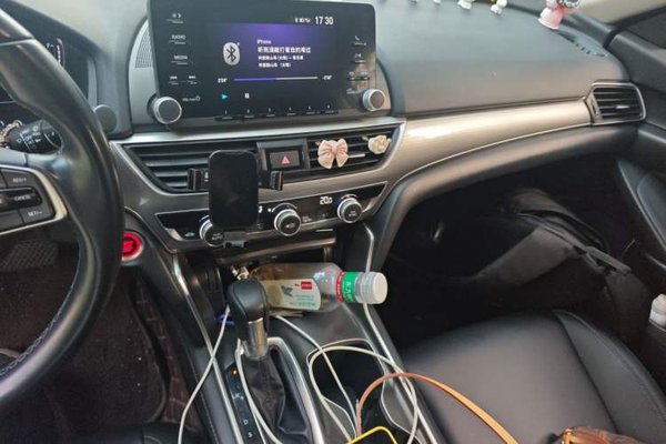 Honda Accord 2018, 74800 км, за 12964 USD - фото 14