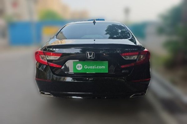 Honda Accord 2018, 74800 км, за 12964 USD