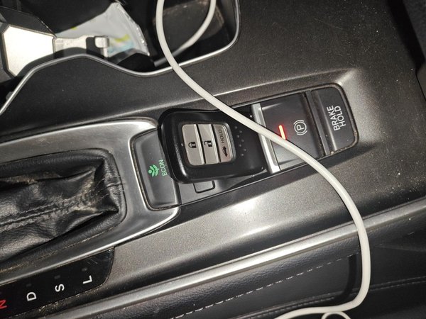 Honda Accord 2018, 103200 км, за 12902 USD - фото 9