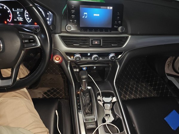 Honda Accord 2018, 103200 км, за 12902 USD - фото 14