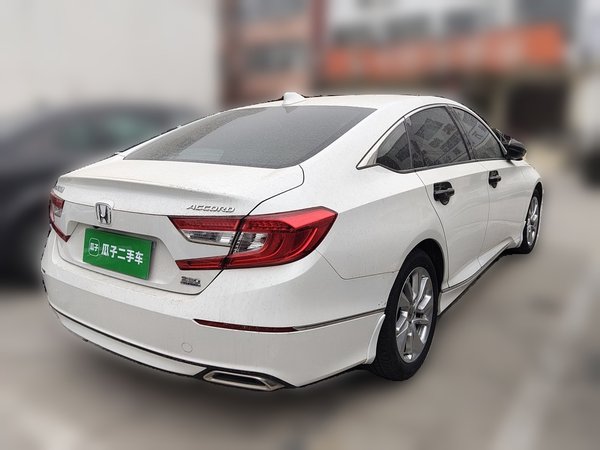 Honda Accord 2018, 46800 км, за 15673 USD - фото 6
