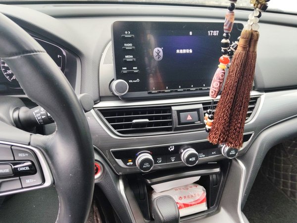 Honda Accord 2018, 46800 км, за 15673 USD - фото 12