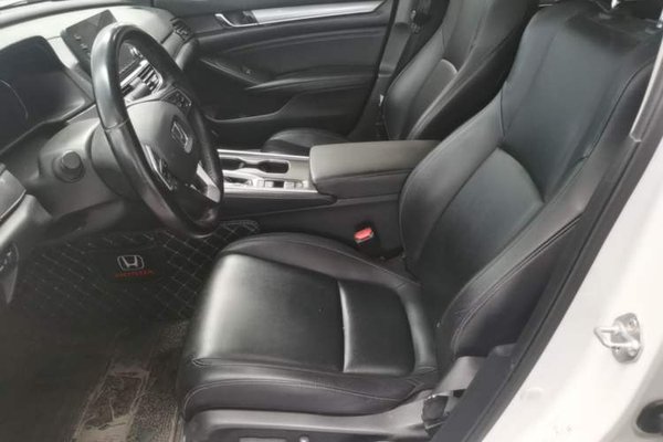 Honda Accord 2018, 49300 км, за 15799 USD - фото 18