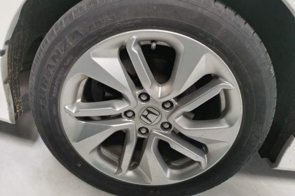 Honda Accord 2018, 49300 км, за 15799 USD - фото 10