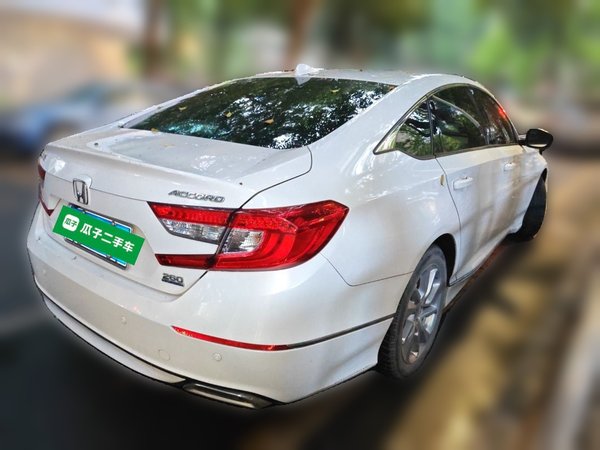 Honda Accord 2018, 53600 км, за 16613 USD