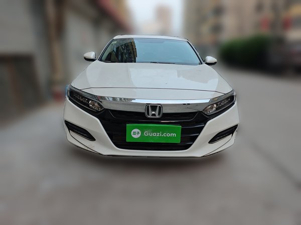 Honda Accord 2018, 6000 км, за 16471 USD