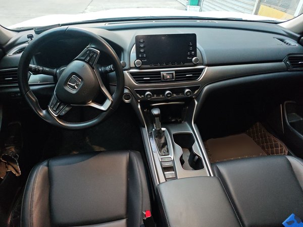 Honda Accord 2018, 6000 км, за 16471 USD - фото 16