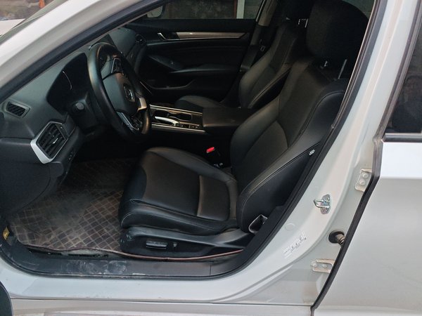 Honda Accord 2018, 6000 км, за 16471 USD - фото 15