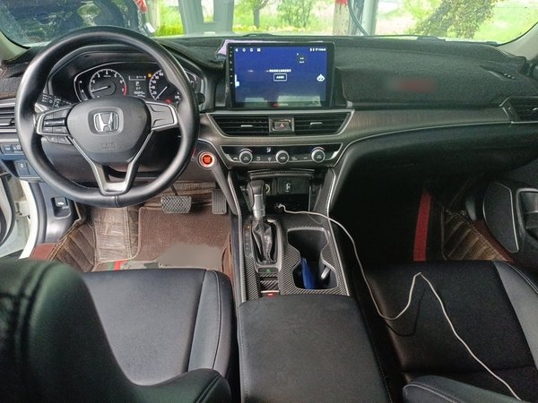 Honda Accord 2018, 60800 км, за 13641 USD - фото 18