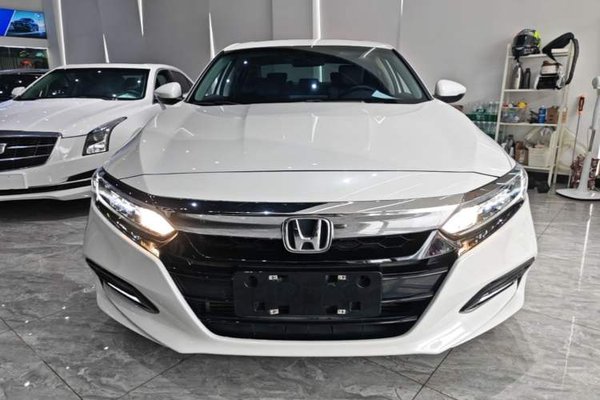 Honda Accord 2018, 63500 км, за 15381 USD