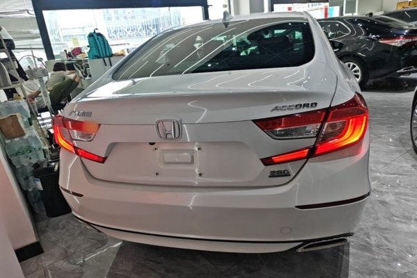 Honda Accord 2018, 63500 км, за 15381 USD