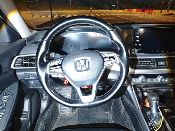 Honda Accord 2018, 64900 км, за 13194 USD - фото 11