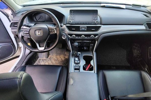 Honda Accord 2018, 66900 км, за 13376 USD - фото 13
