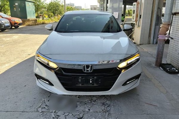 Honda Accord 2018, 66900 км, за 13376 USD