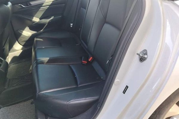 Honda Accord 2018, 66900 км, за 13376 USD - фото 20