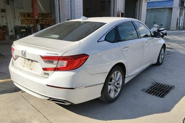 Honda Accord 2018, 66900 км, за 13376 USD - фото 6