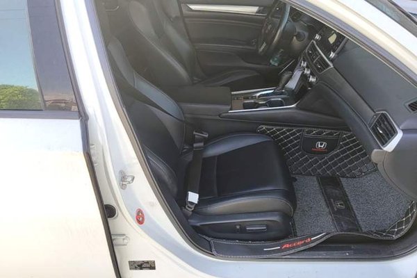 Honda Accord 2018, 66900 км, за 13376 USD - фото 23