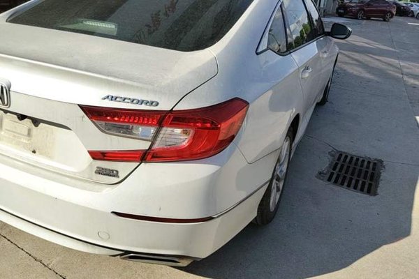 Honda Accord 2018, 66900 км, за 13376 USD - фото 7