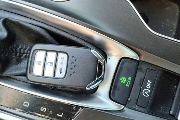 Honda Accord 2018, 66900 км, за 13376 USD - фото 12