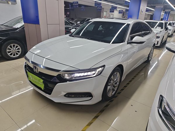 Honda Accord 2018, 82400 км, за 16442 USD - фото 6