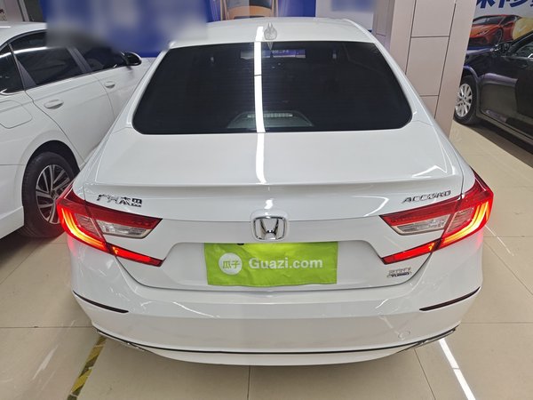 Honda Accord 2018, 82400 км, за 16442 USD