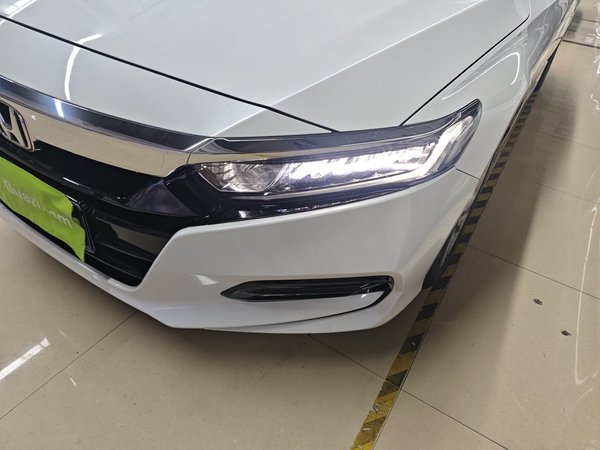 Honda Accord 2018, 82400 км, за 16442 USD