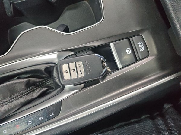 Honda Accord 2018, 82400 км, за 16442 USD - фото 17